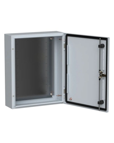 ЩМП-50.40.15 УХЛ1 IP66 500x400x150 TITAN 5 (TI5-10-N-050-040-015-66). Шкаф металлический с монтажной платой. IEK в Рязани