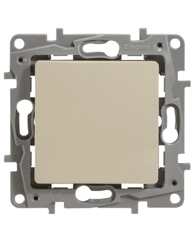 Выключатель 10AX-250В ETIKA, слоновая кость (672301). Выключатель. LegranD в Рязани