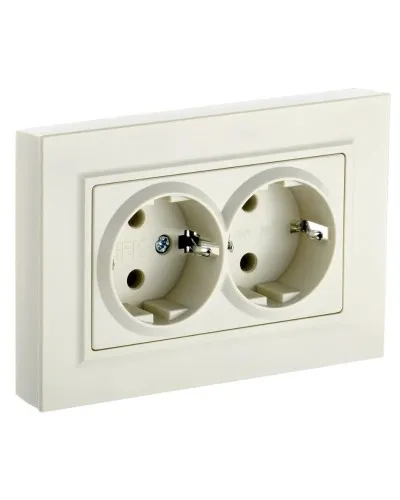 Розетка 2-местная с з/к РСш12-3-БрКр бежевый BRITE (BR-R24-16-K10-F). Розетка с заземлением с защитными шторками в сборе. IEK в Рязани
